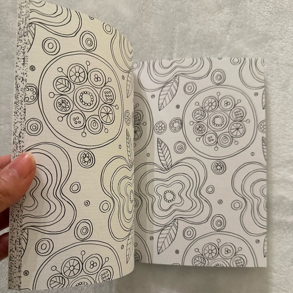 The Mindfulness Coloring book. Anti stress art therapy for busy people. NEW - Picture 5 of 7